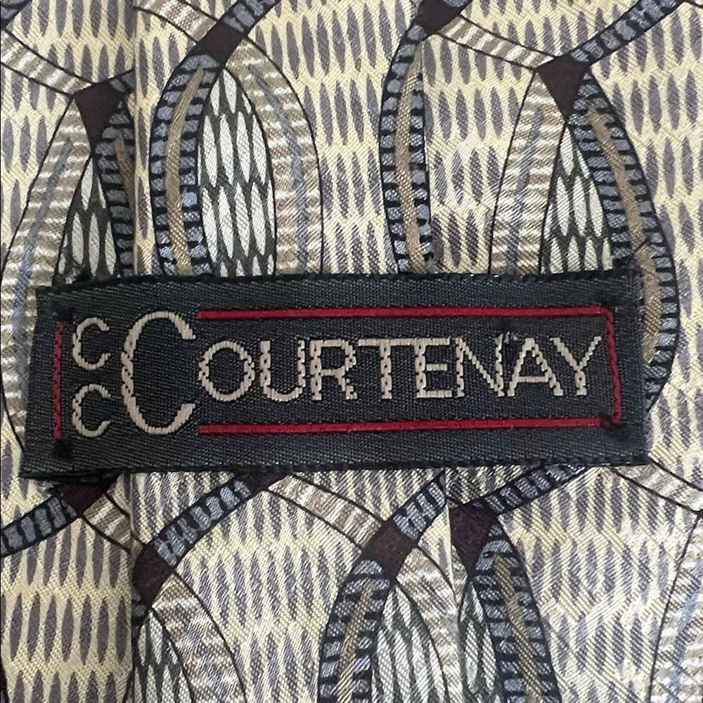 Courtenay Silver and Black Geometric Men's Tie